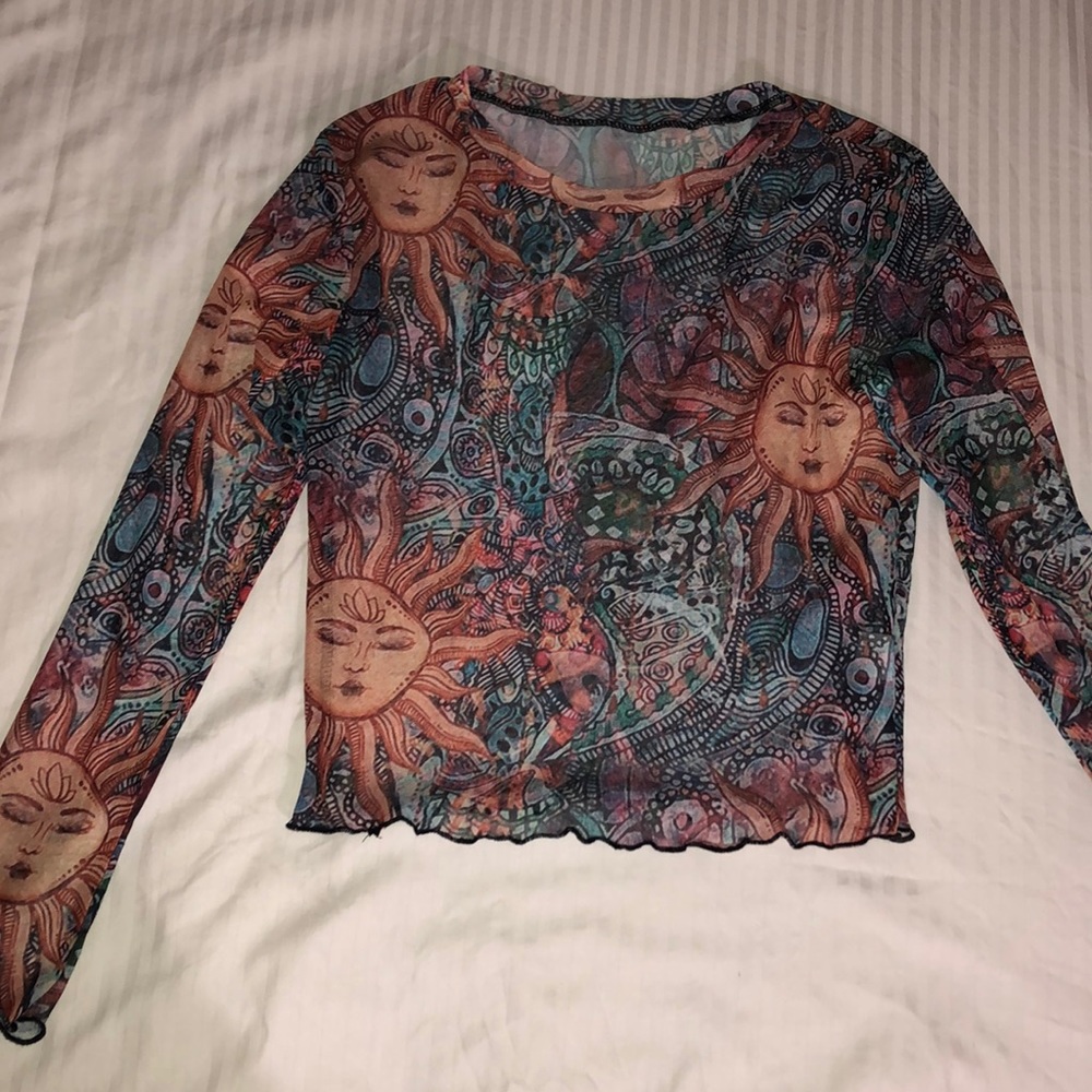 🌞3/25 deal!🌞 Sheer Celestial Crop Top!